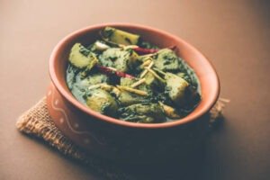 बथुआ आलू