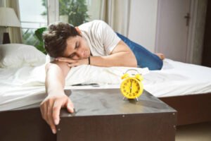 8 घंटे की नींद