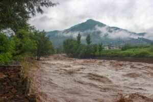 सुवर्णरेखा नदी में आई बाढ़