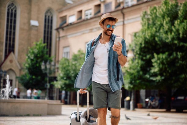 7 Must-Have Apps Every Solo Traveler Should Download