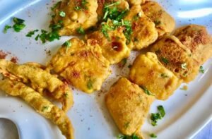 Monsoon Snacks With Chai