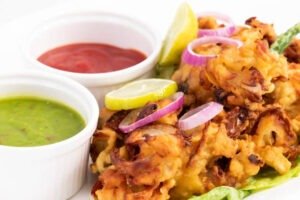 Monsoon Snacks With Chai