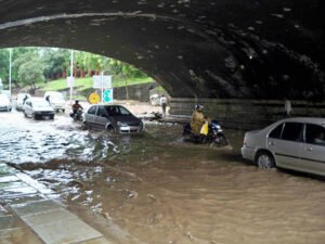 क्यों न निकलें घर से बाहर इस मानसून में