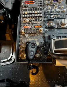 Boeing 737 Windshield Crack