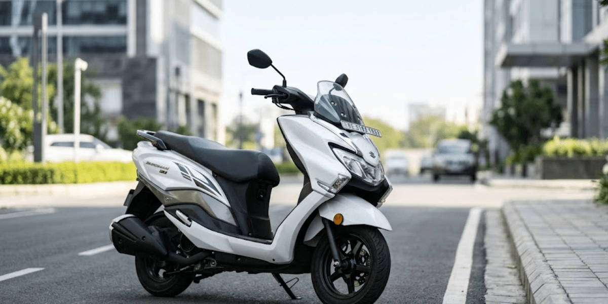 suzuki-burgman-street-ex-pearl-grace-white