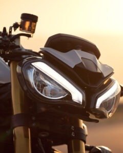 triumph-street-triple-765-rx