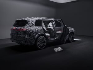 audi-q9-interior-reveal