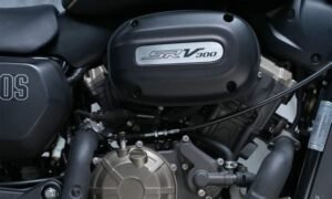 QJ Motor SRV 300 Review In Hindi