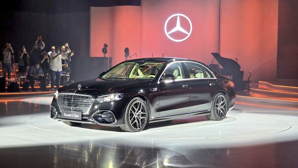 2026-mercedes-benz-s-class-facelift